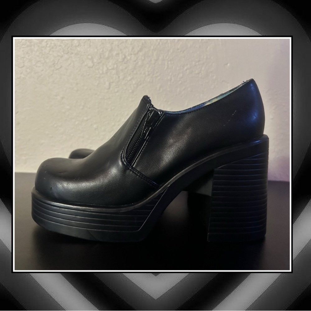 Vintage 90s Y2K Chunky Platforms - Picture 2 of 4